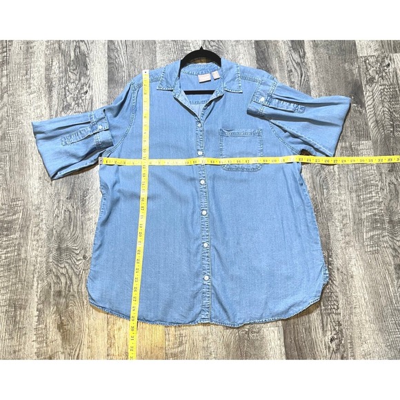 Chico's Women's Blue Denim Wash Long Sleeve Button Down Shirt Tunic Lightweight - Picture 5 of 7